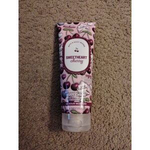Bath & Body Works Sweetheart Cherry Ultimate Hydration Body Cream